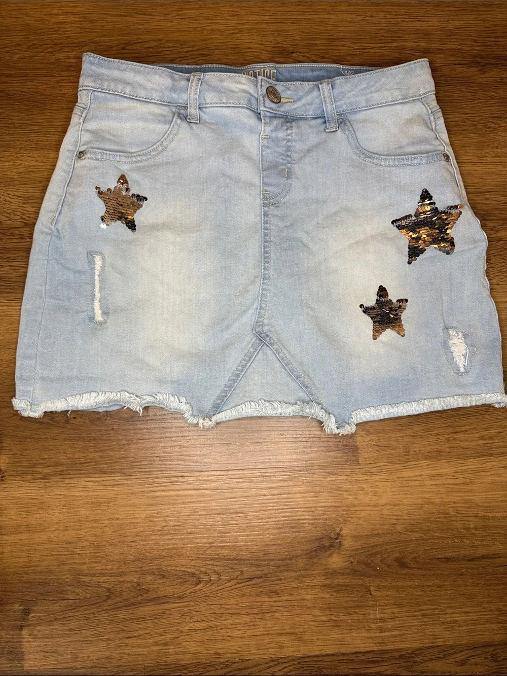 Justice Light Wash Denim Skort GIRLS 20 Distressed Sequins Stars Pull On Raw Hem